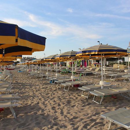 Hotel Caravel Marotta Dış mekan fotoğraf