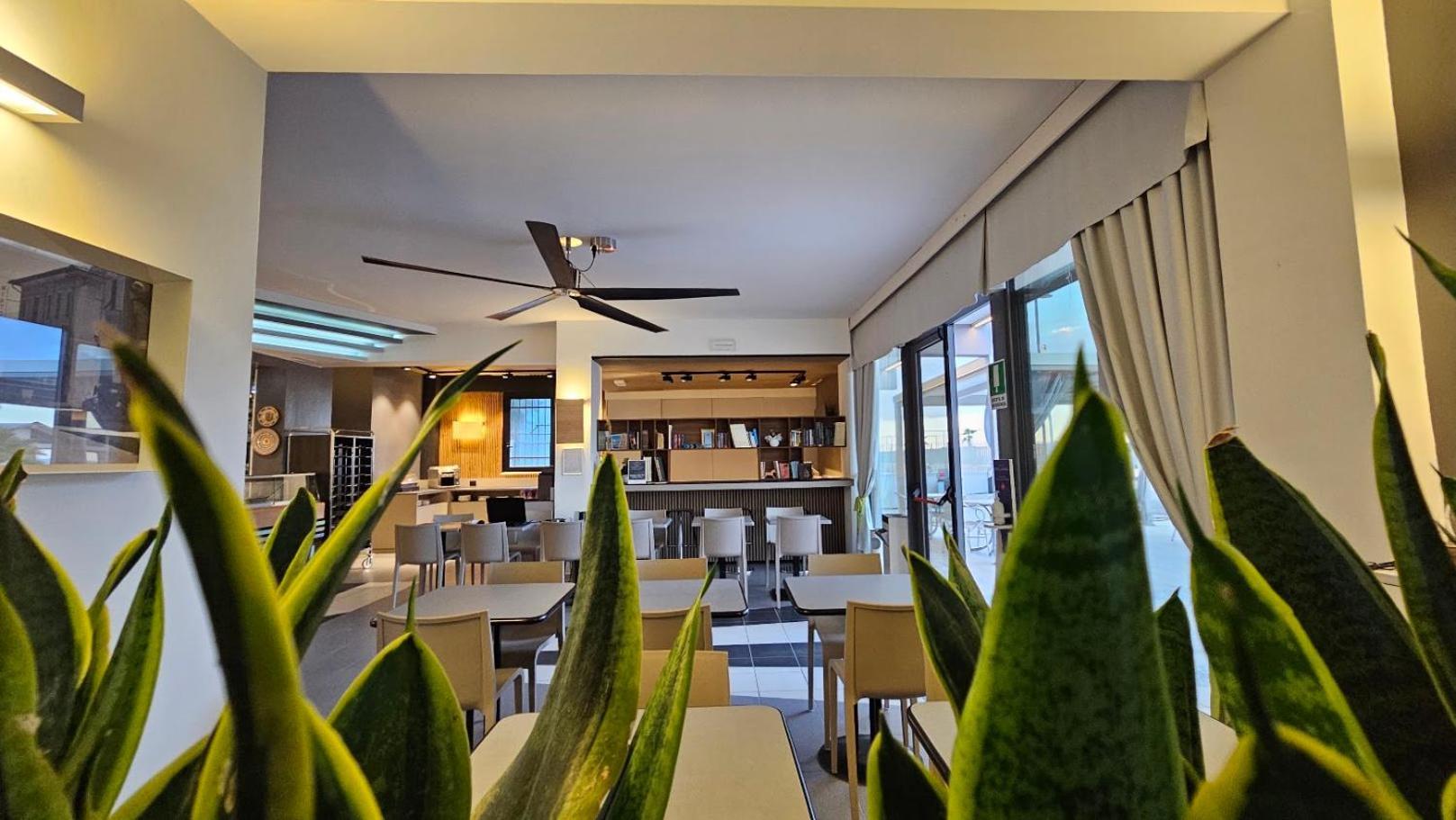 Hotel Caravel Marotta Dış mekan fotoğraf