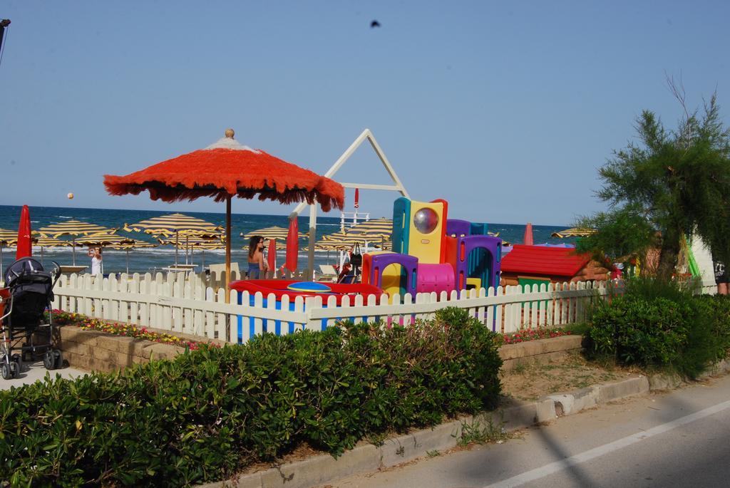 Hotel Caravel Marotta Dış mekan fotoğraf